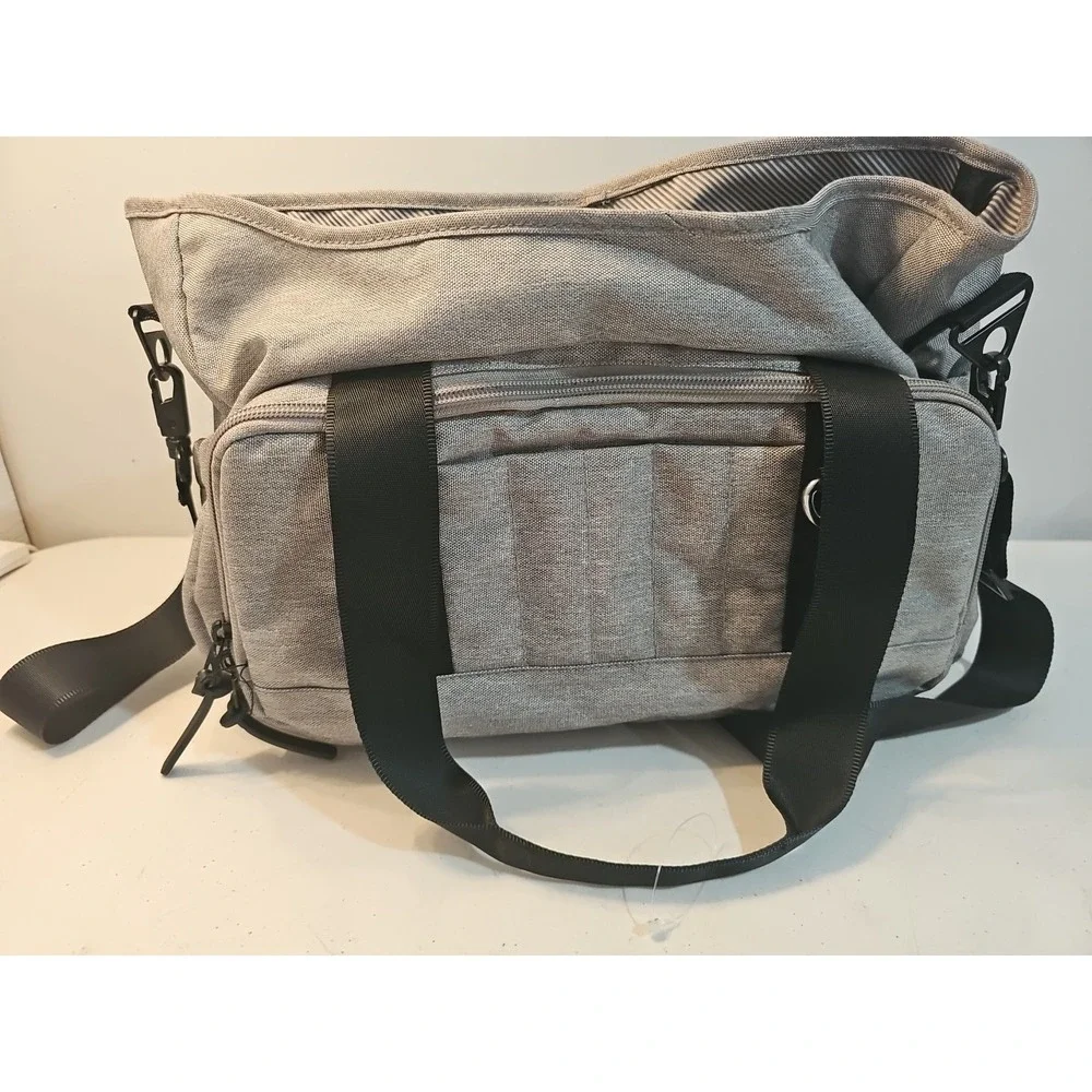 Swiss Edition Large Shoulder Messenger Overnight Bag diaper travel Bag Multi-use